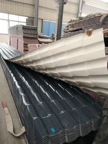 四川小區(qū)車(chē)棚采用樹(shù)脂瓦 美觀(guān)耐用，防腐耐候的智慧選擇